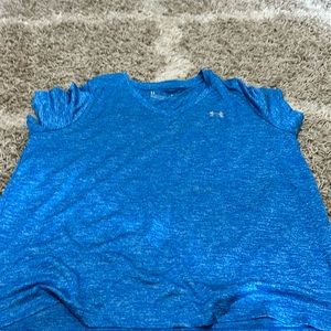 1X turquoise loose v-neck tee